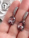 Родовані сережки з кристалами Сваровськи бордово-рожевого кольору | 6583085 | фото 3