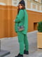 Прогулянковий зелений костюм на флісі: сорочка оверсайз та джогери | 6584192 | фото 2