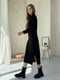 Свободное черное флисовое платье-футляр в рубчик “Генуя” | 6590009 | фото 3