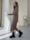Свободное бежевое флисовое платье-футляр в рубчик “Генуя” | 6590010 | фото 4