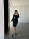 Базова приталена чорна сукня зі зборками на плечиках | 6590645 | фото 4