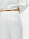 Штани вільного крою білого кольору | 6589880 | фото 5