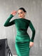 Оксамитова сукня-футляр зеленого кольору | 6615369 | фото 2