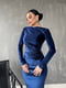 Оксамитова сукня-футляр синього кольору | 6615371 | фото 2