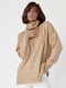Светло-коричневый свитер oversize с разрезами по бокам | 6615917 | фото 2