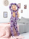 Пижама фиолетовая с принтом: лонгслив и брюки | 6616501 | фото 2