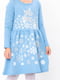 Платье голубое с принтом снежинки | 6616504 | фото 2