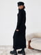 Вязаное черное платье-свитер oversize в широкий рубчик | 6616614 | фото 2
