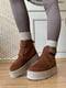Замшевые коричневые ботинки на цигейке | 6616746 | фото 2