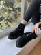 Замшевые черные ботинки на цигейке | 6616759 | фото 3
