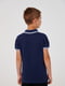 Темно-синяя футболка-поло с контрастными полосами на воротнике и манжетах | 6618550 | фото 4