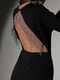 Сукня-футляр чорна з відкритою спиною та металевою бахромою | 6628089 | фото 6
