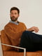 Комплект: коричневый свитер с V-образным вырезом, рубашка в мелкий принт | 6630981 | фото 3