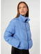 Блакитна стьобана укорочена куртка-пуховик з кишенями | 6631249