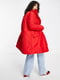 Удлиненная красная куртка с поясом | 6631555 | фото 3