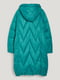 Удлиненая стеганая куртка с капюшоном цвета морской волні | 6631928 | фото 5