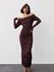 Силуетна коричнева сукня з драпіруванням і відкритими плечима | 6632205 | фото 6
