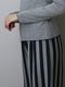 Трикотажная пижама: лонгслив и брюки в полоску | 6632236 | фото 4