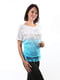Біло-блакитна блуза з мереживною обробкою | 6652616 | фото 3
