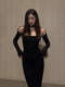 Лаконічна чорна сукня з відкритими плечима  | 6657967 | фото 3