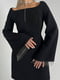 Чорна сукня з розкльошеними рукавами, оздобленими бахромою | 6657977 | фото 2