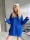 Трендовий светр-сукня вільного крою синій | 6658708 | фото 2