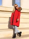 Зимове червоне пальто з натуральним хутром єнота | 6659597 | фото 2
