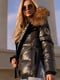 Зимова куртка кольору хакі з натуральним хутром єнота | 6659598 | фото 8