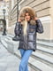Зимняя куртка графитового цвета с натуральным мехом енота | 6659604 | фото 5