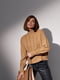 Вязаный коричневый свитер с косами | 6664006 | фото 5