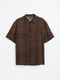 Рубашка с коротким рукавом коричневая в принт | 6665590