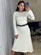Платье А-силуэта молочного цвета | 6684088 | фото 2