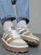 Кросівки біло-коричневого кольору на шнурівці | 6687231