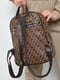 Рюкзак коричневого цвета с принтом | 6688489 | фото 3