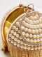 Залотий клатч круглої форми декорований перлами та ланцюжками | 6699597 | фото 4