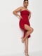 Приталена червона сукня на одне плече з вирізом на ніжці | 6699849 | фото 3