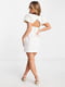Приталенное молочное мини-платье с рукавами-буфами | 6699957 | фото 2