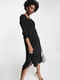 Черное платье-миди А-силуэта с драпированным лифом | 6700071 | фото 2