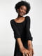Черное платье-миди А-силуэта с драпированным лифом | 6700071 | фото 3