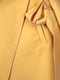 Пальто жовте з асиметричною застібкою та коміром | 6700192 | фото 3
