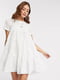 Вільна біла сукня-міні з вишивкою | 6700500 | фото 2