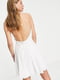 Белое платье со шнуровкой на спинке и лифом "на запах" | 6700526 | фото 3