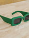 Сонцезахисні окуляри чорного кольору в зеленій оправі | 6700564 | фото 3