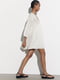 Коротка біла сукня з вишивкою | 6705445 | фото 2