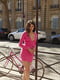Эффектное платье с декольте розового цвета | 6706476 | фото 5