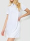 Коротка біла сукня з коміром | 6707611 | фото 3