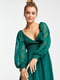 Довга сукня зеленого кольору на запах, декорована мереживом | 6508373 | фото 4