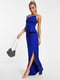 Вечірня сукня синього кольору з розрізом на нозі, відкритими плечима та декорована бантом | 6707226 | фото 2