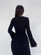 Чорна сукня А-силуету з квадратним вирізом та розкльошеним рукавом | 6710493 | фото 3