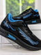 Текстильні чорні кросівки з яскравими смужками | 6708873 | фото 3